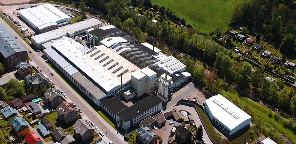 Luftbild des Gießereiwerks von DIHAG Gienanth in Eisenberg