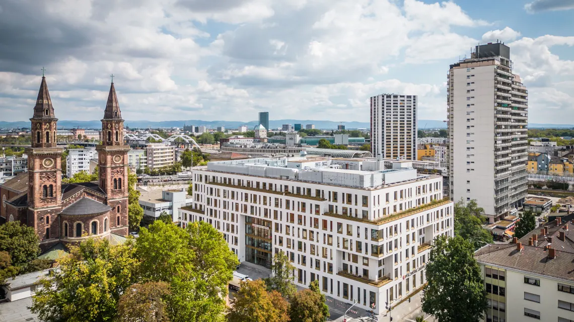 Pfalzwerke-Gebäude in Ludwigshafen aus der Luft